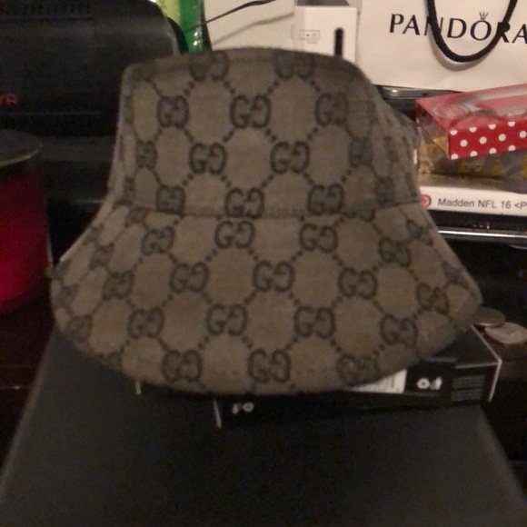 Real Gucci sports hat - Picture 1 of 3